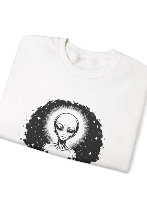 Meditating Alien Graphic Sweatshirt – Soft Fleece Unisex Crewneck, Zen UFO Art Print, Streetwear Pullover